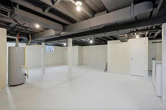 3426 Signet Drive, Waterford Charter Township, MI 48329