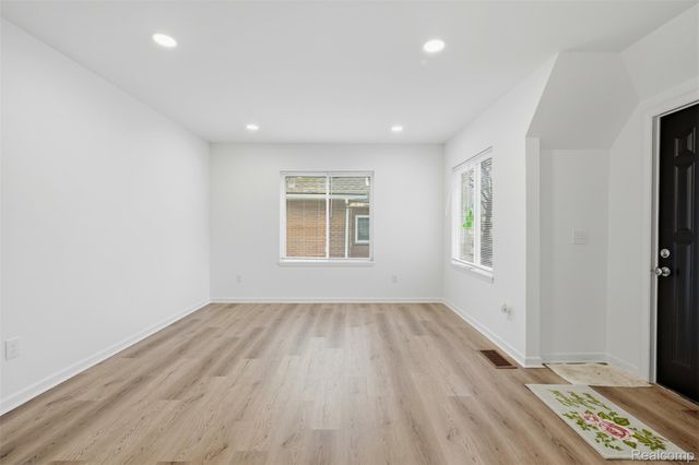 3426 Signet Drive, Waterford Charter Township, MI 48329