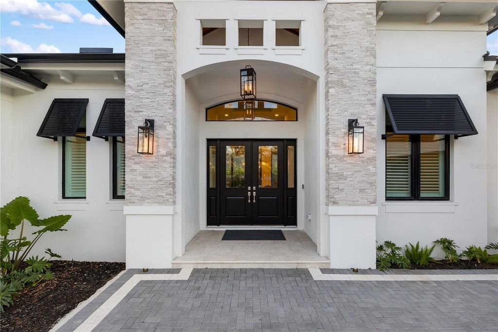 Image 13 of property listing at 1800 WEBBER STREET, Sarasota, FL 34239