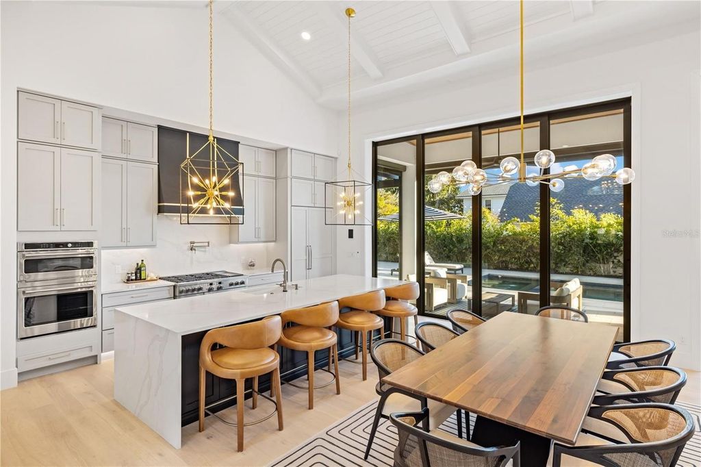 Image 15 of property listing at 1800 WEBBER STREET, Sarasota, FL 34239