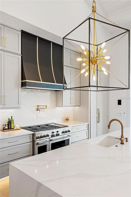 Image 22 of property listing at 1800 WEBBER STREET, Sarasota, FL 34239