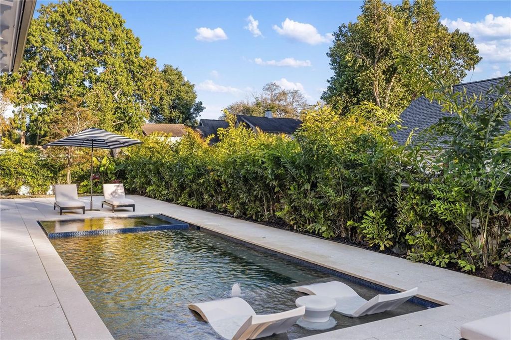 Image 35 of property listing at 1800 WEBBER STREET, Sarasota, FL 34239