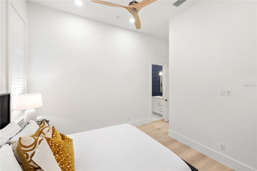 Image 62 of property listing at 1800 WEBBER STREET, Sarasota, FL 34239