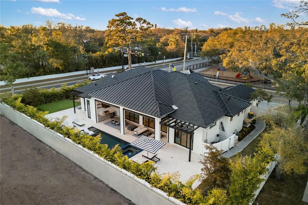 Image 73 of property listing at 1800 WEBBER STREET, Sarasota, FL 34239