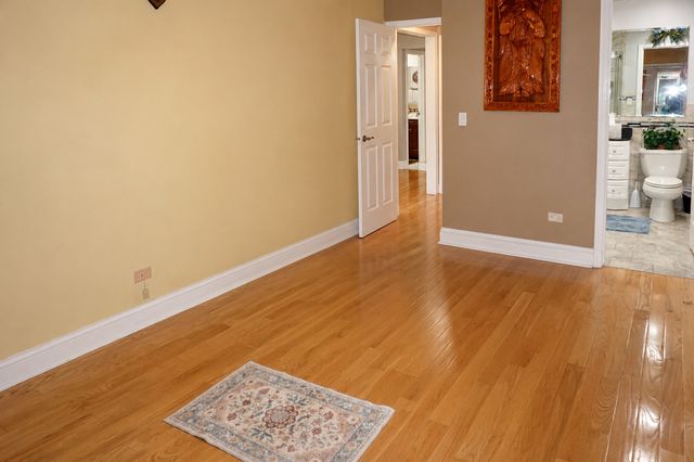 3318 N Page Avenue, Chicago, IL 60634