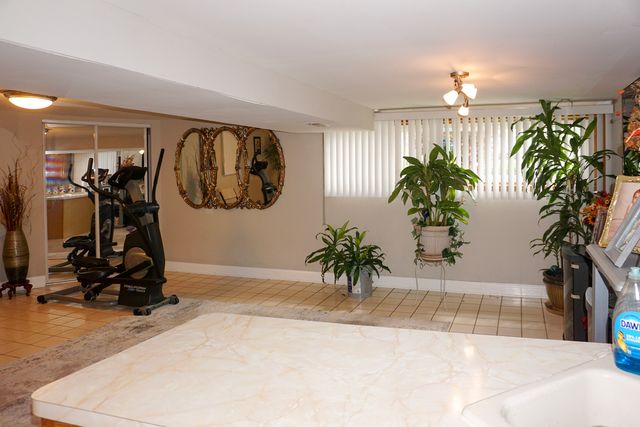 3318 N Page Avenue, Chicago, IL 60634