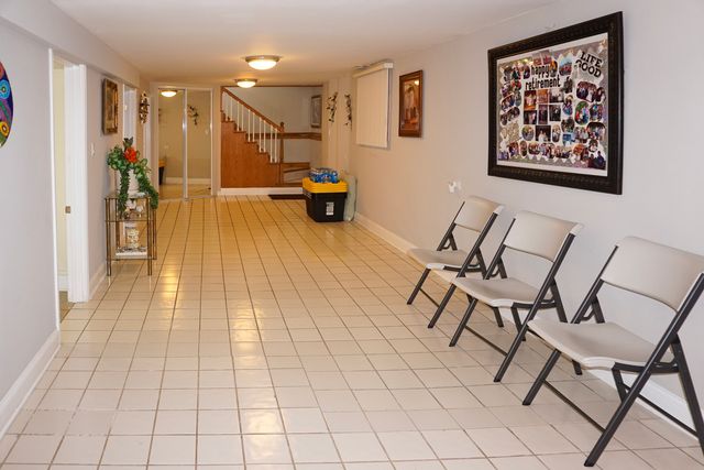 3318 N Page Avenue, Chicago, IL 60634