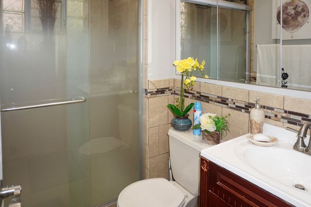 3318 N Page Avenue, Chicago, IL 60634