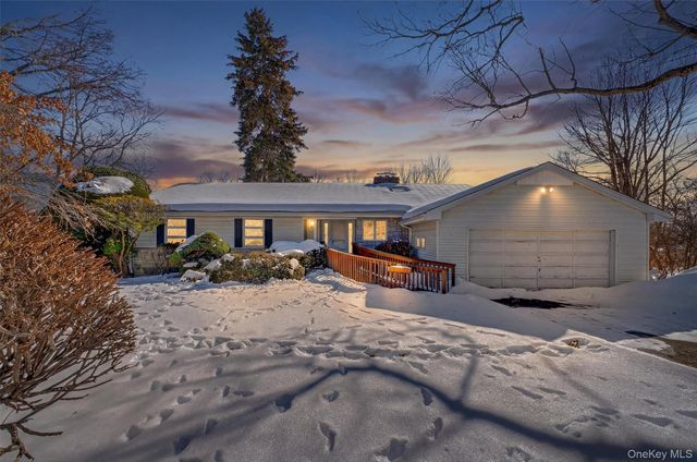 7 Wodenethe Drive S, Beacon, NY 12508