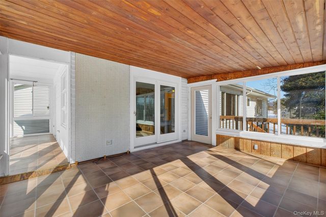 7 Wodenethe Drive S, Beacon, NY 12508