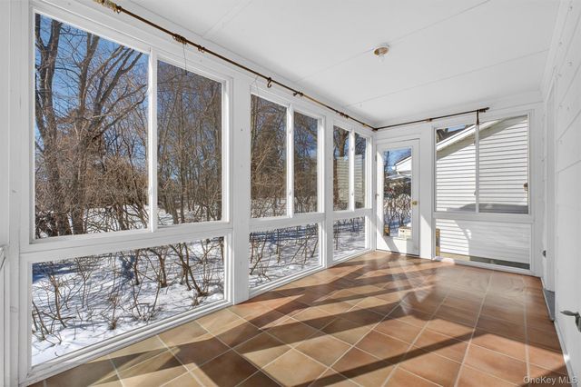 7 Wodenethe Drive S, Beacon, NY 12508