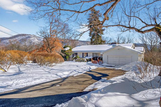 7 Wodenethe Drive S, Beacon, NY 12508