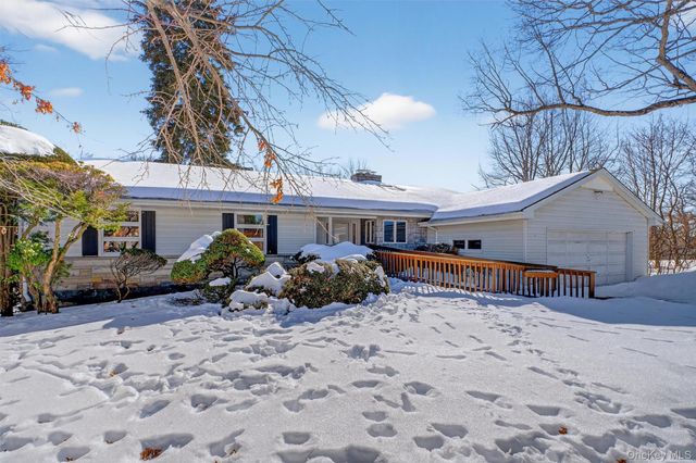 7 Wodenethe Drive S, Beacon, NY 12508