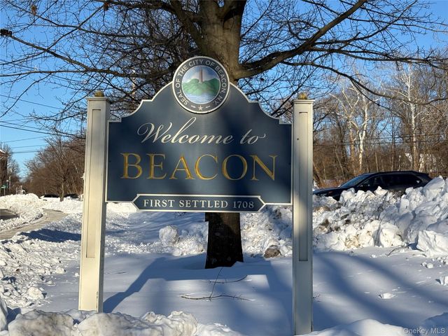 7 Wodenethe Drive S, Beacon, NY 12508