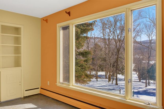 7 Wodenethe Drive S, Beacon, NY 12508