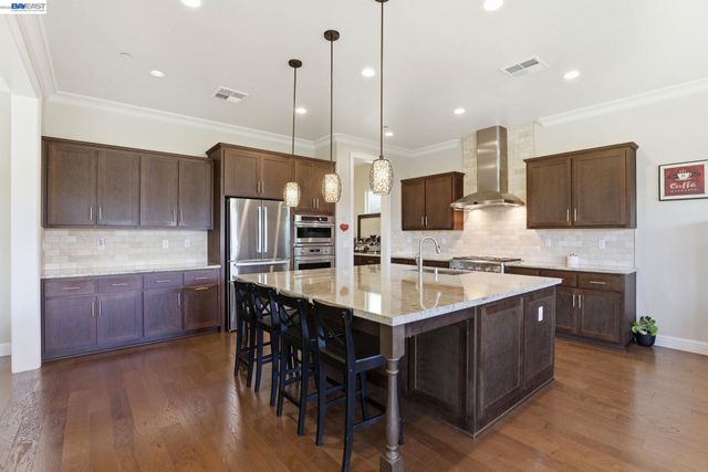 7151 Atlas Peak Dr, Dublin, CA 94568