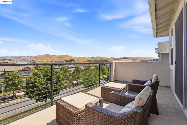 7151 Atlas Peak Dr, Dublin, CA 94568