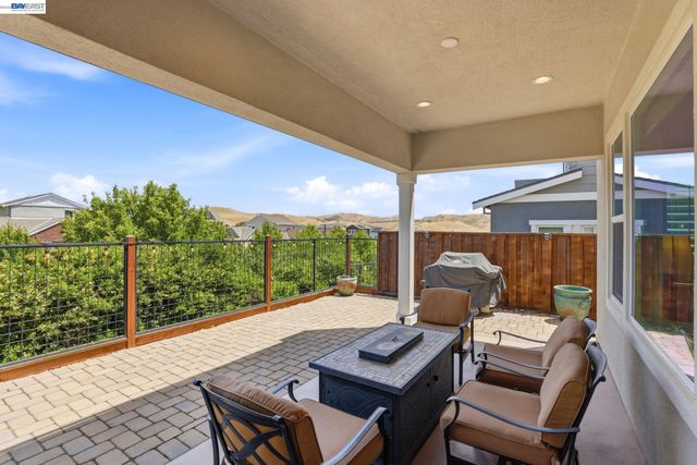 7151 Atlas Peak Dr, Dublin, CA 94568
