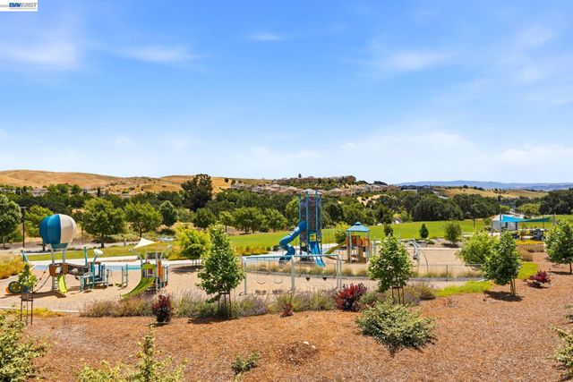7151 Atlas Peak Dr, Dublin, CA 94568
