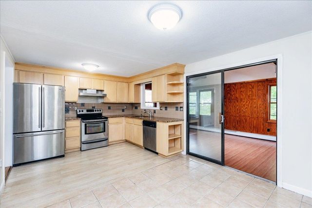 3 Bernice Avenue, Salem, NH 03079