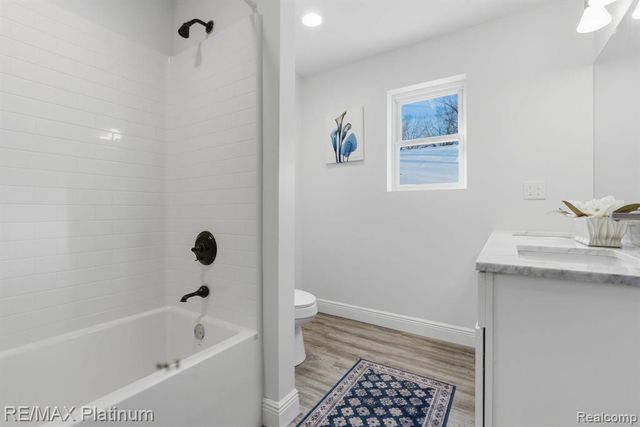 2424 Fisher Road, Howell, MI 48855