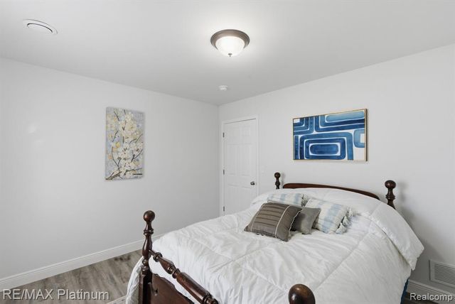 2424 Fisher Road, Howell, MI 48855