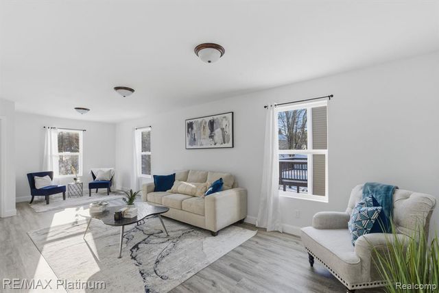 2424 Fisher Road, Howell, MI 48855