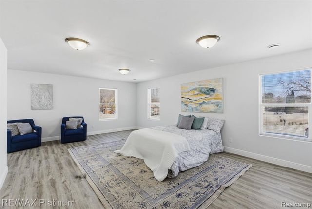 2424 Fisher Road, Howell, MI 48855