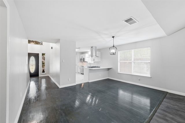 2213 Ridgewood Drive, Mckinney, TX 75071