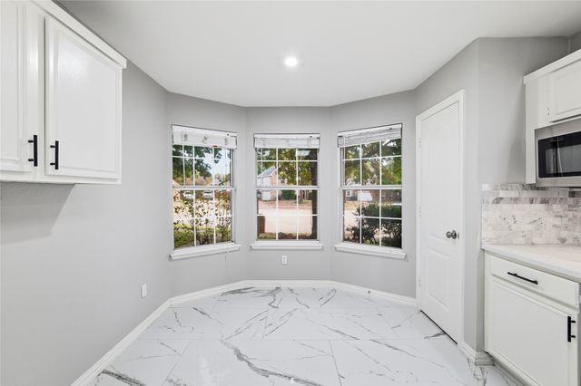 2213 Ridgewood Drive, Mckinney, TX 75071