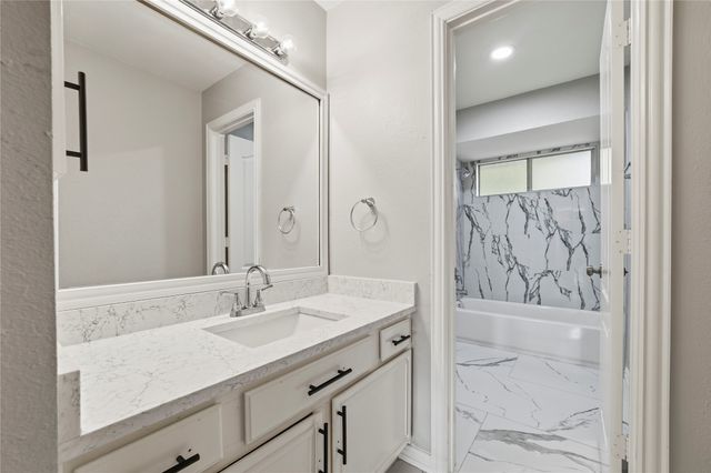 2213 Ridgewood Drive, Mckinney, TX 75071