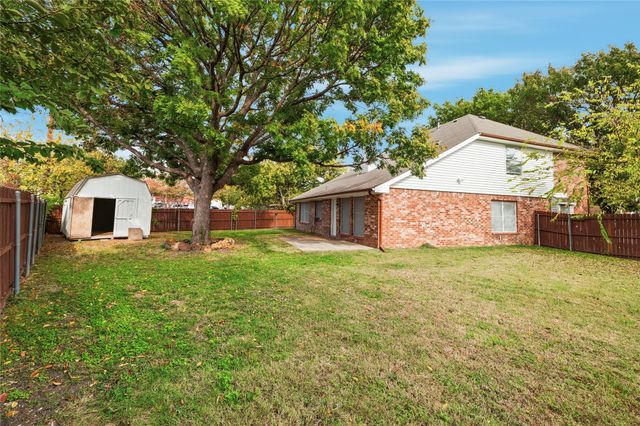 2213 Ridgewood Drive, Mckinney, TX 75071