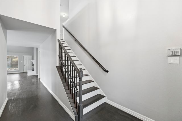 2213 Ridgewood Drive, Mckinney, TX 75071