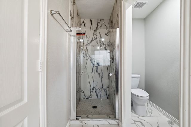 2213 Ridgewood Drive, Mckinney, TX 75071