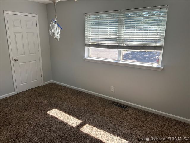 3053 Wooded Way, Jeffersonville, IN 47130