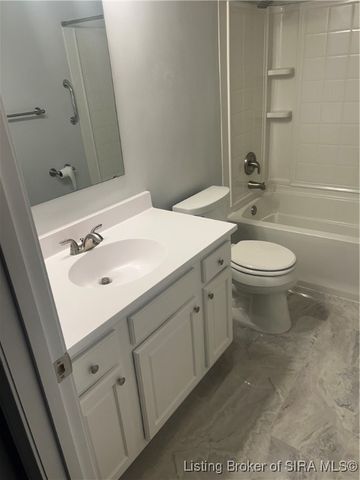 3053 Wooded Way, Jeffersonville, IN 47130