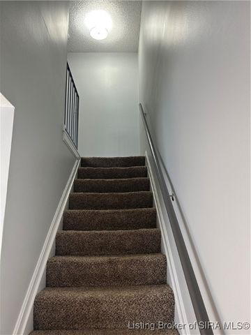 3053 Wooded Way, Jeffersonville, IN 47130