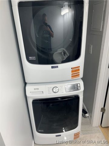 3053 Wooded Way, Jeffersonville, IN 47130