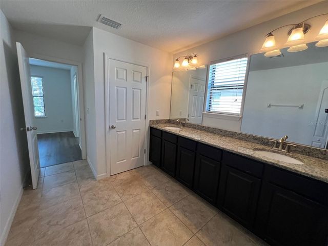 10243 VILLA PALAZZO COURT, Tampa, FL 33615