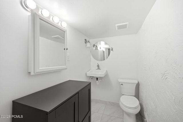 3088 E Nordic Drive, Cottonwood Heights, UT 84093
