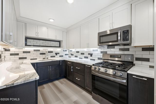 3088 E Nordic Drive, Cottonwood Heights, UT 84093