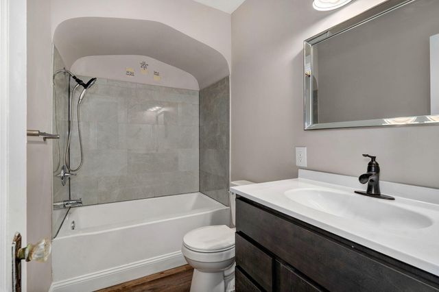 2723 N National Avenue, Springfield, MO 65803