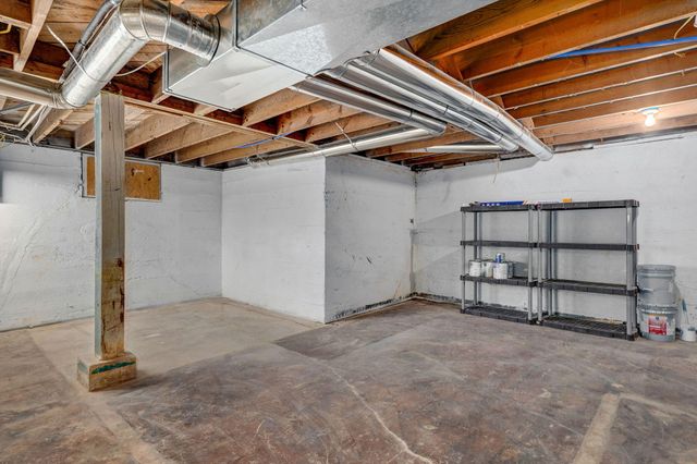 2723 N National Avenue, Springfield, MO 65803