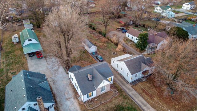 2723 N National Avenue, Springfield, MO 65803