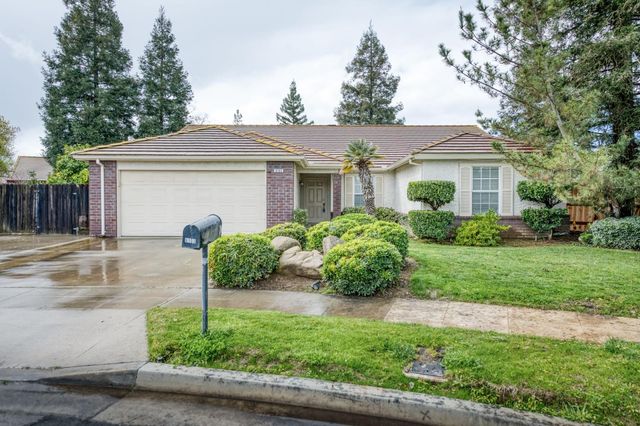 6103 N Prospect Avenue, Fresno, CA 93711