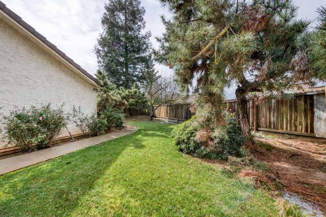 6103 N Prospect Avenue, Fresno, CA 93711