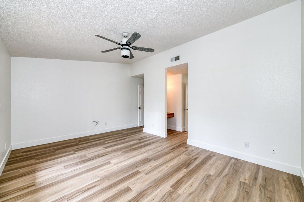 Image 22 of property listing at 6103 N Prospect Avenue, Fresno, CA 93711