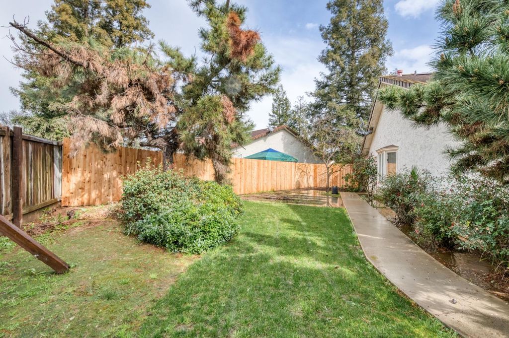 Image 28 of property listing at 6103 N Prospect Avenue, Fresno, CA 93711