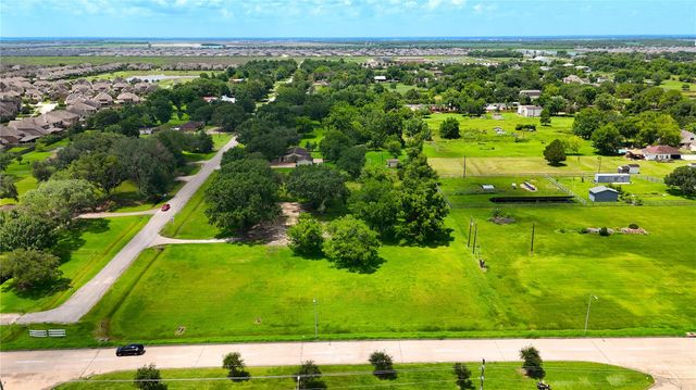 602 Sycamore Road, Richmond, TX 77469