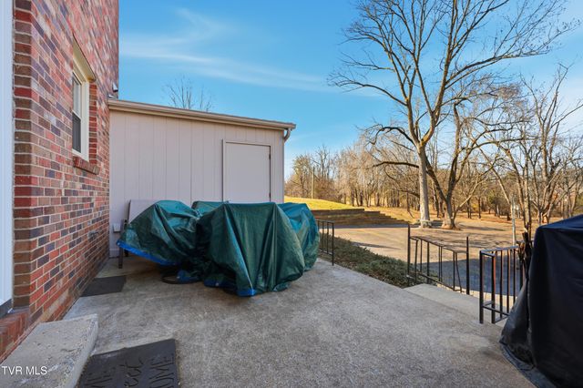 1707 West Lakeview Dr 2, Johnson City, TN 37601